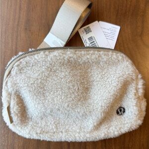 NWT Lululemon Tan Sherpa Crossbody Bag